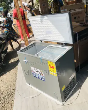 Beautiful Made Pearl Single Door Chest Freezer(200ltrs)