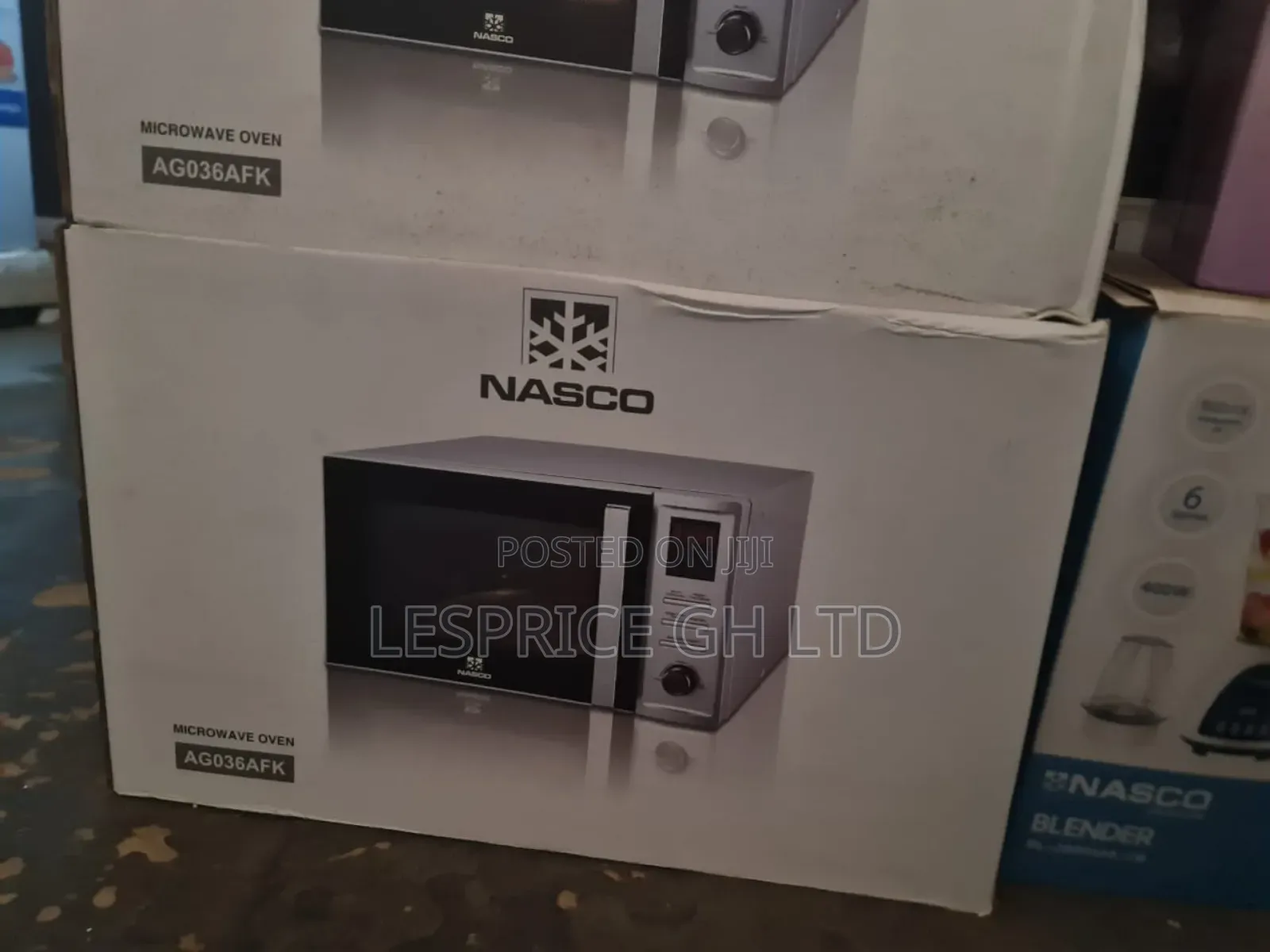 Efficient Defrosting: 36l Nasco Microwave