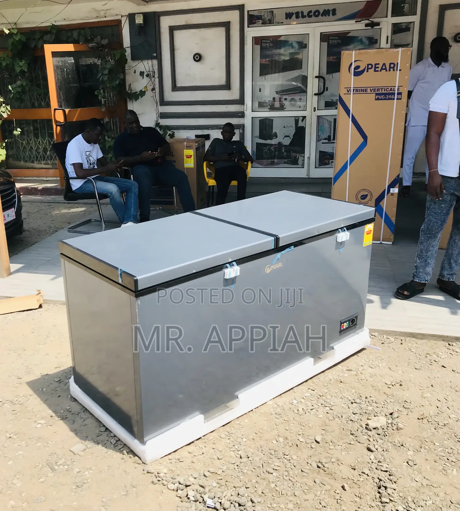 Buy Premium Pearl PCF -6004-25y Electric Chest Freezer.