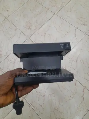 Counterfeit Currency Detector