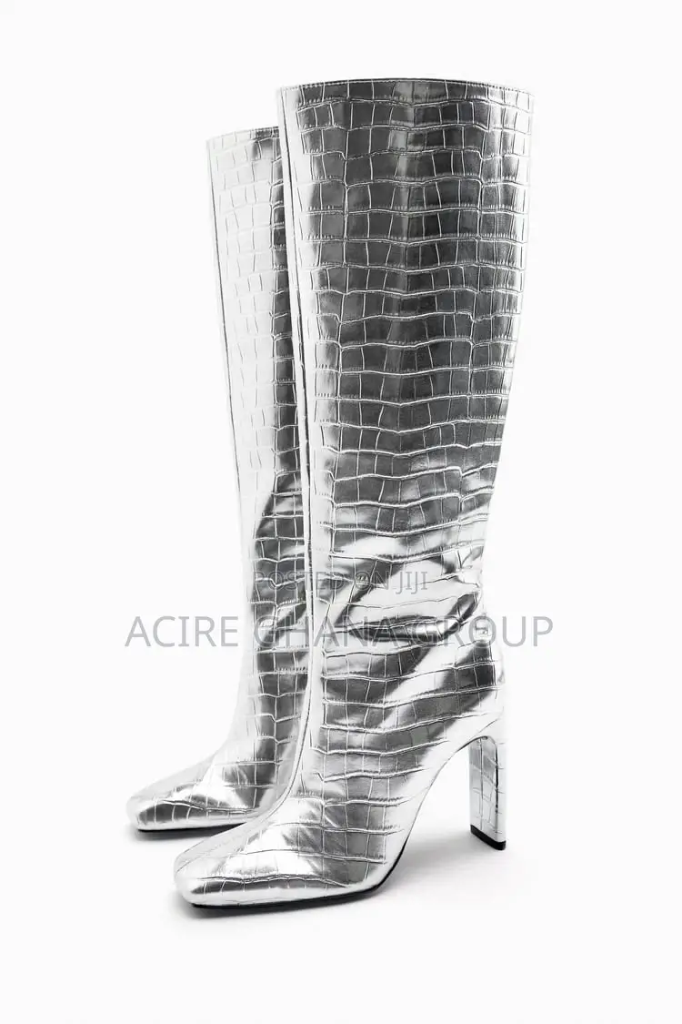 Zara Laminated Heeled Boots