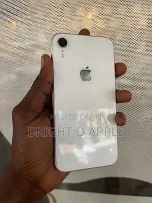 New Apple iPhone XR 64 GB White