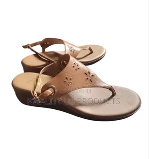 Free Assembly Ladies Wedge Sandal