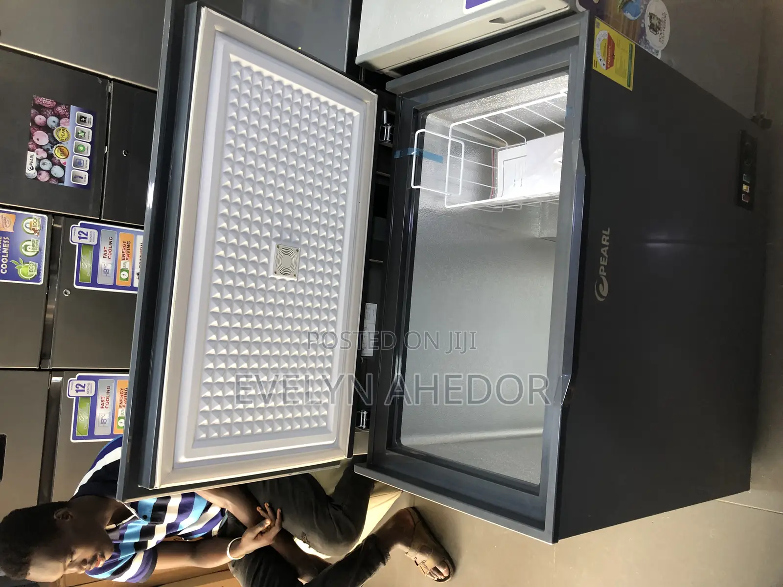 Design Glass Top Pearl Chest Freezer 188 Liters Available