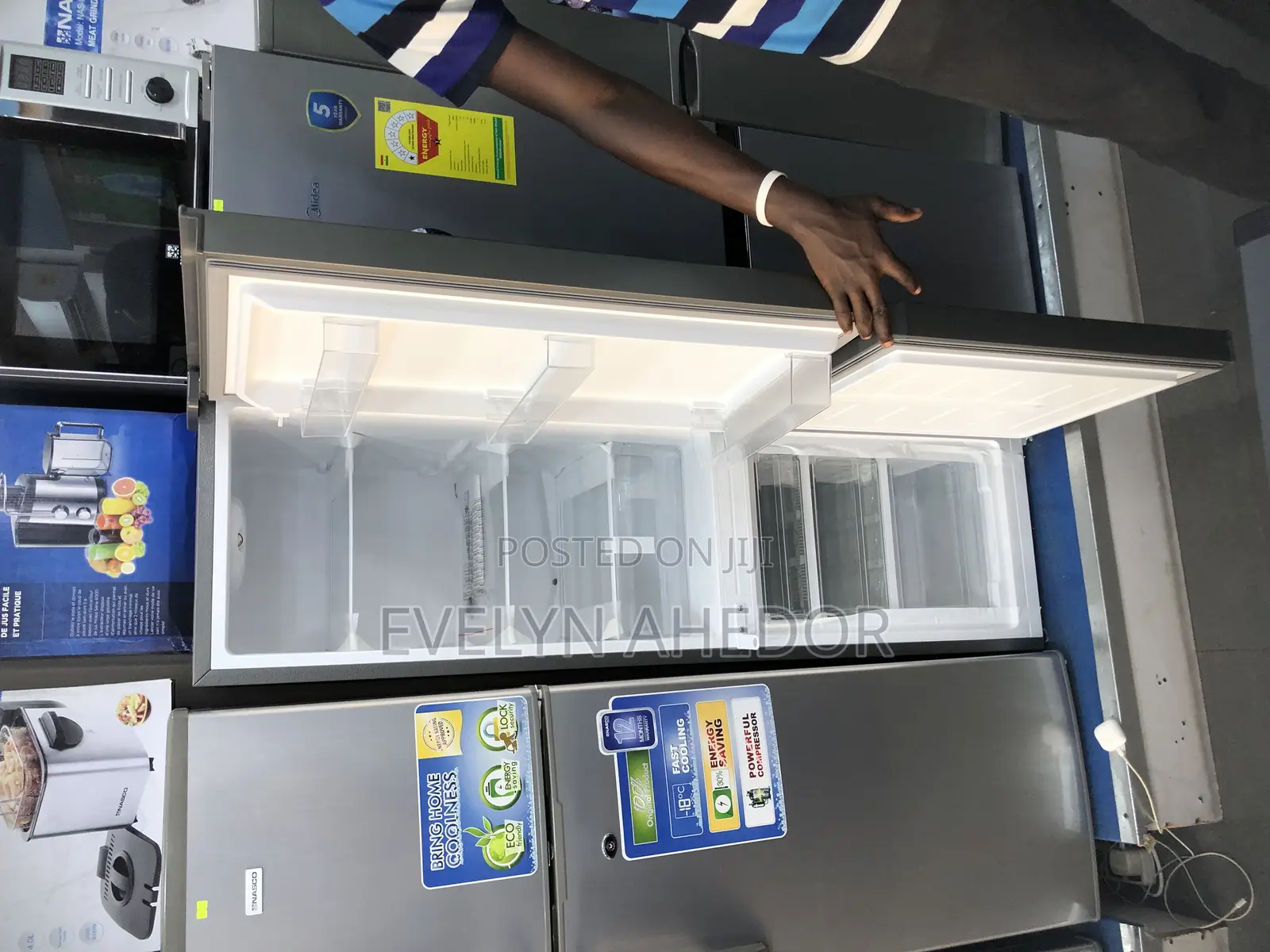 Fast Chilling Nasco Bottom Freezer Double Door 170l