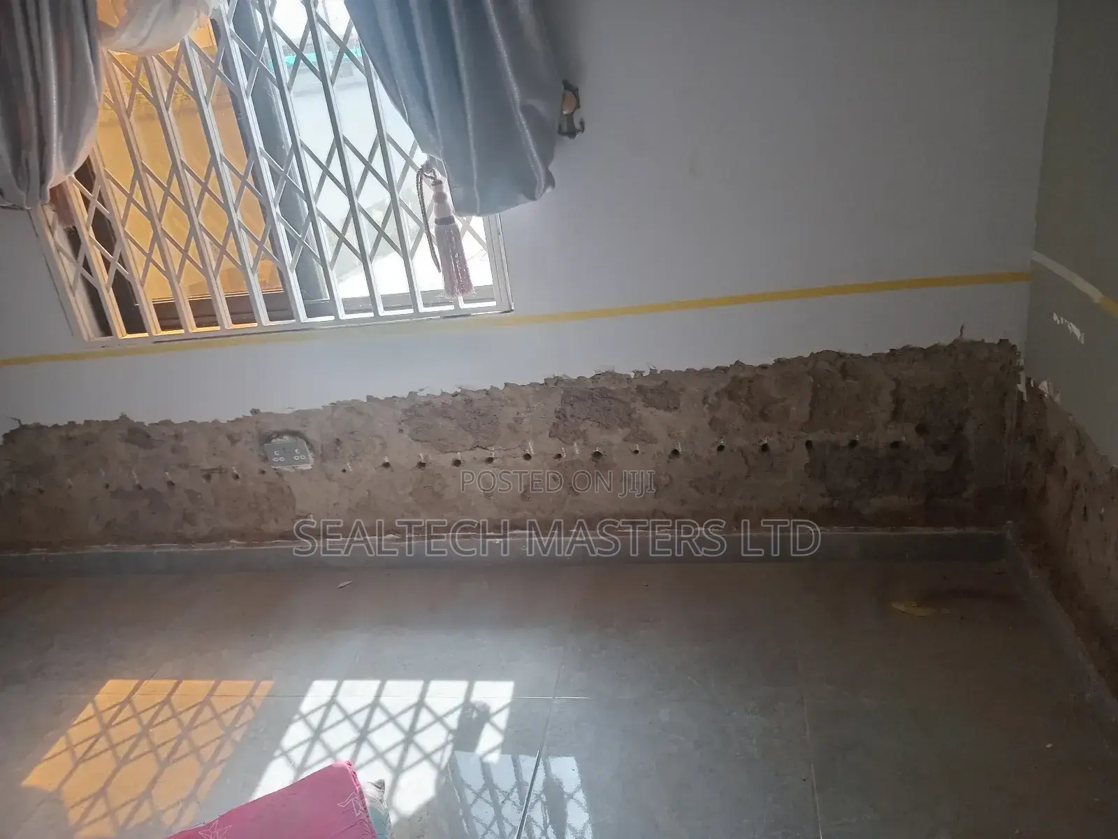 Wet/Dampened Wall Treatment