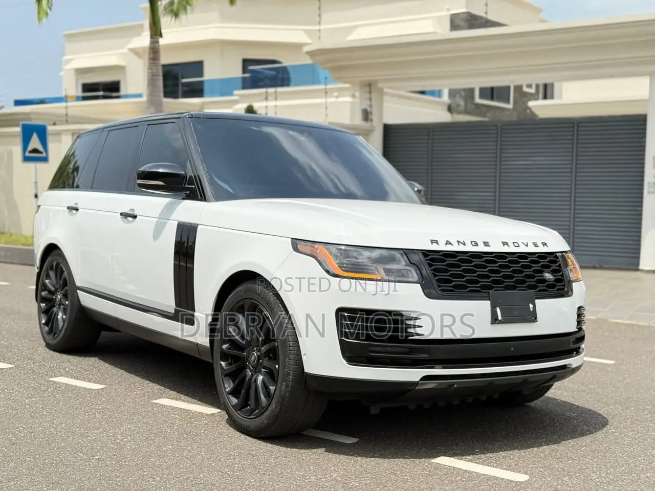 Land Rover Range Rover 3.0L V6 Turbocharged Diesel HSE Td6 2019 White