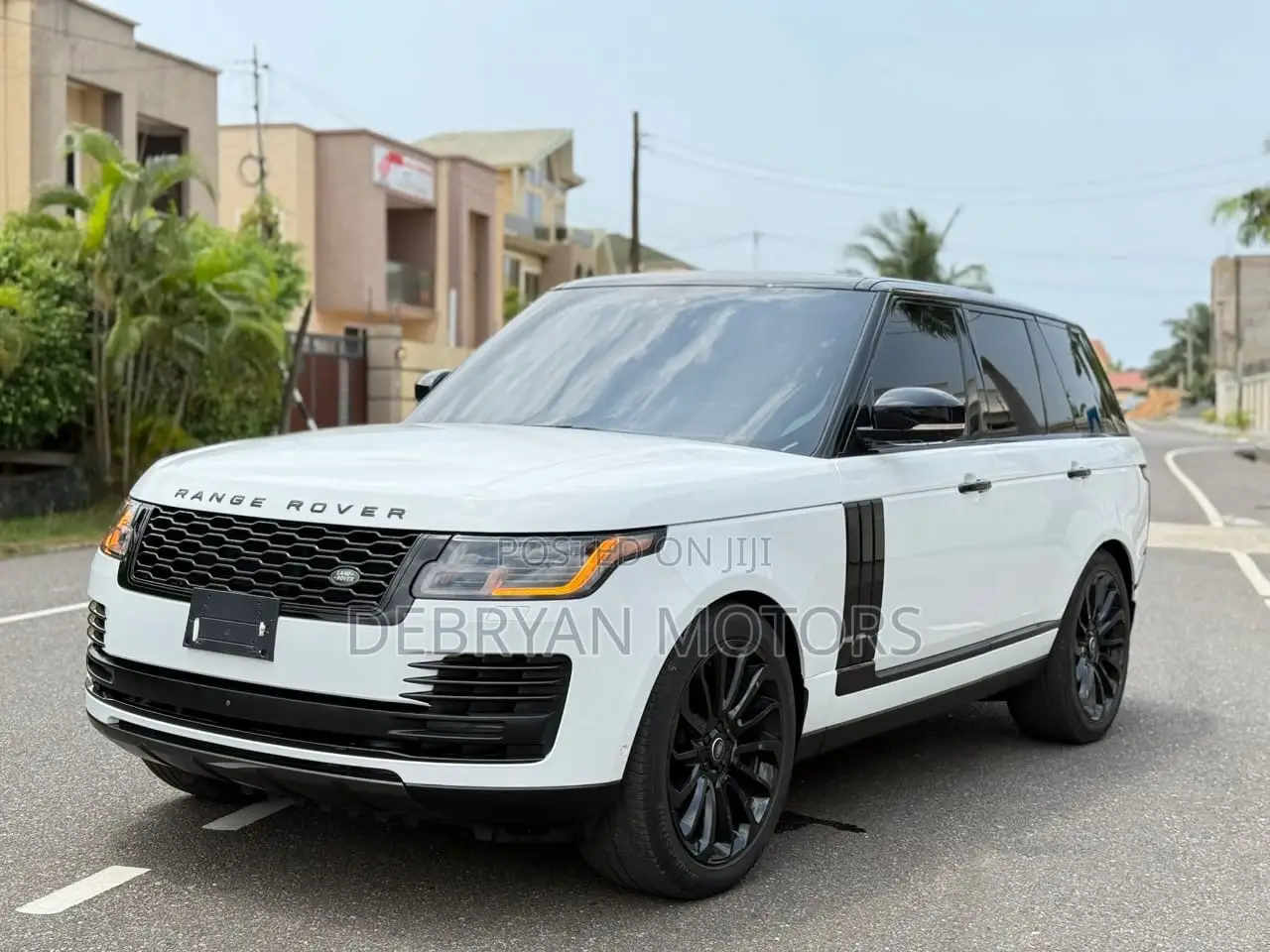 Land Rover Range Rover 3.0L V6 Turbocharged Diesel HSE Td6 2019 White