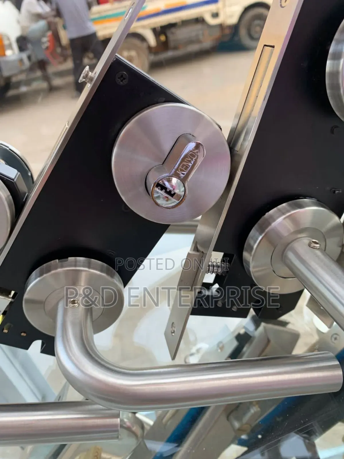 High Quality Separate Handles
