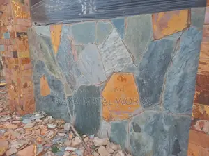 Blue Brown Local Stone Wall Cladding | Stone Laying