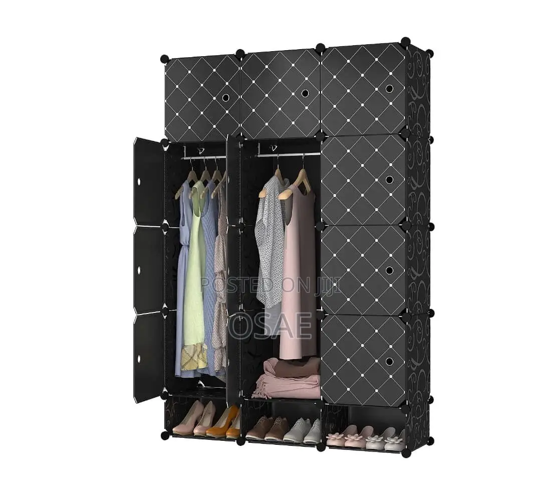 Plastic Wardrobe (12) Cubes + Shoes Rocks.