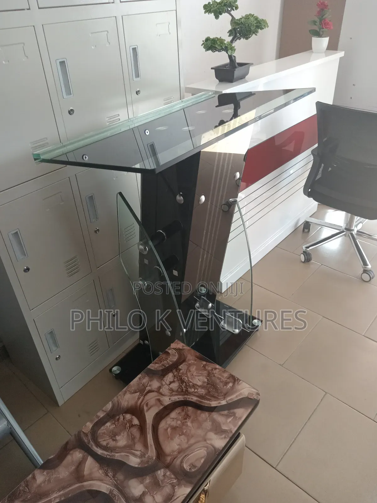 Side Design Durable Pulpit