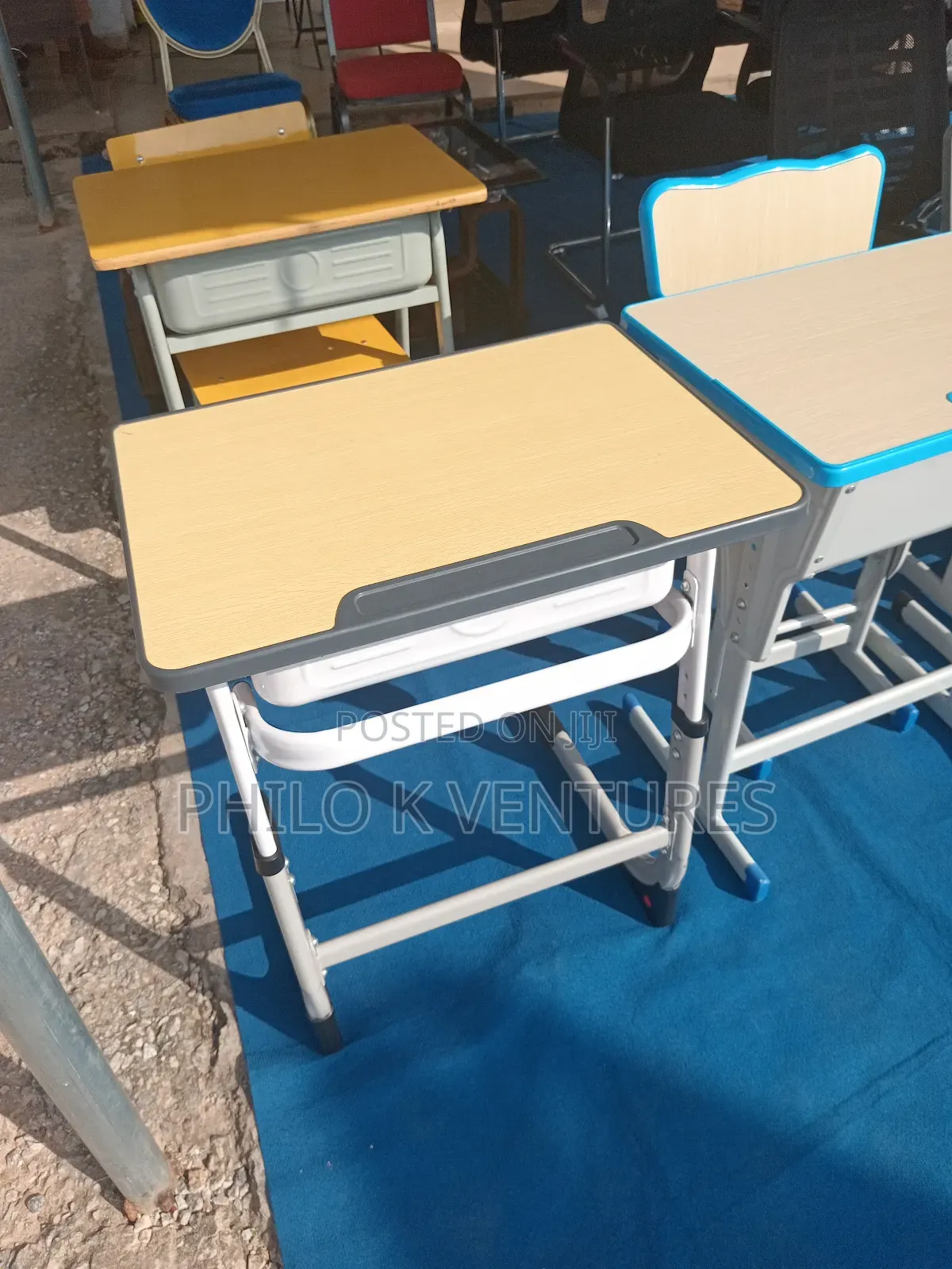 Learning Adult Room Table