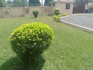 6bdrm House in Teme Community 6, Tema Metropolitan for rent