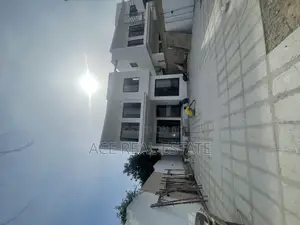 4 Bedroom House for Sale