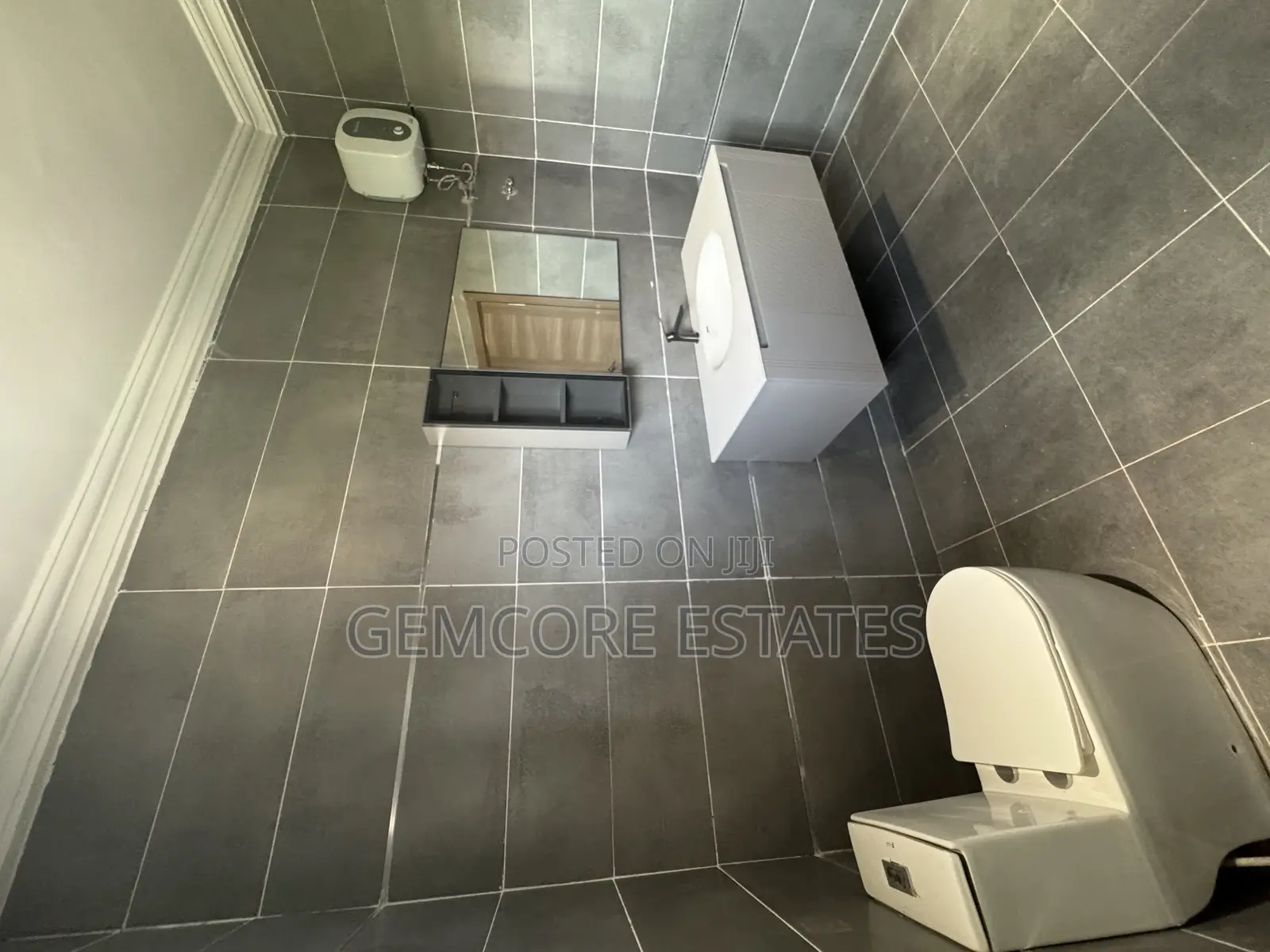 3bdrm House in East Legon Hills, Ashaley Botwe for sale