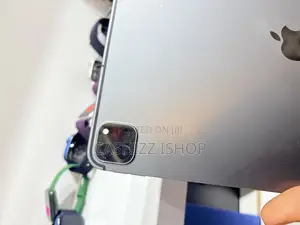 Apple iPad Pro 12.9 (2021) 128 GB Gray