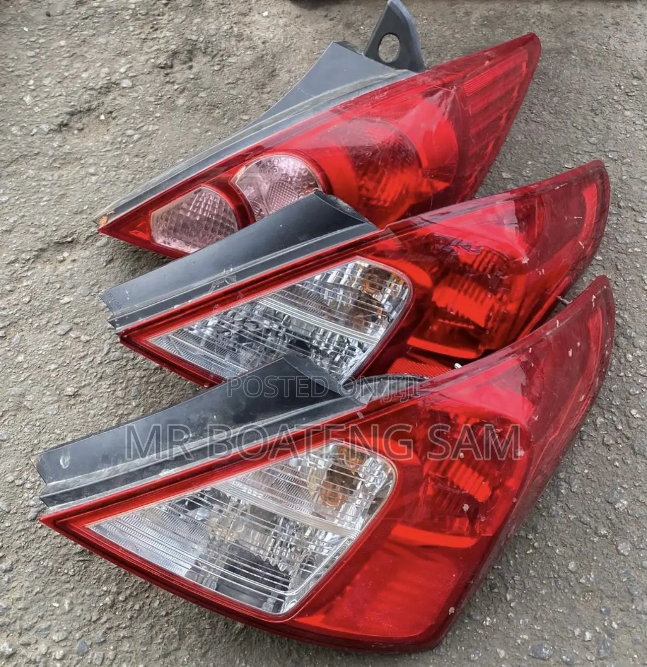 Nissan Versa 2012 Taillight