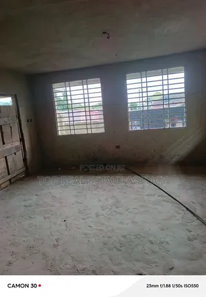 4bdrm Duplex in ,, Close To K. Boat, Dome for sale