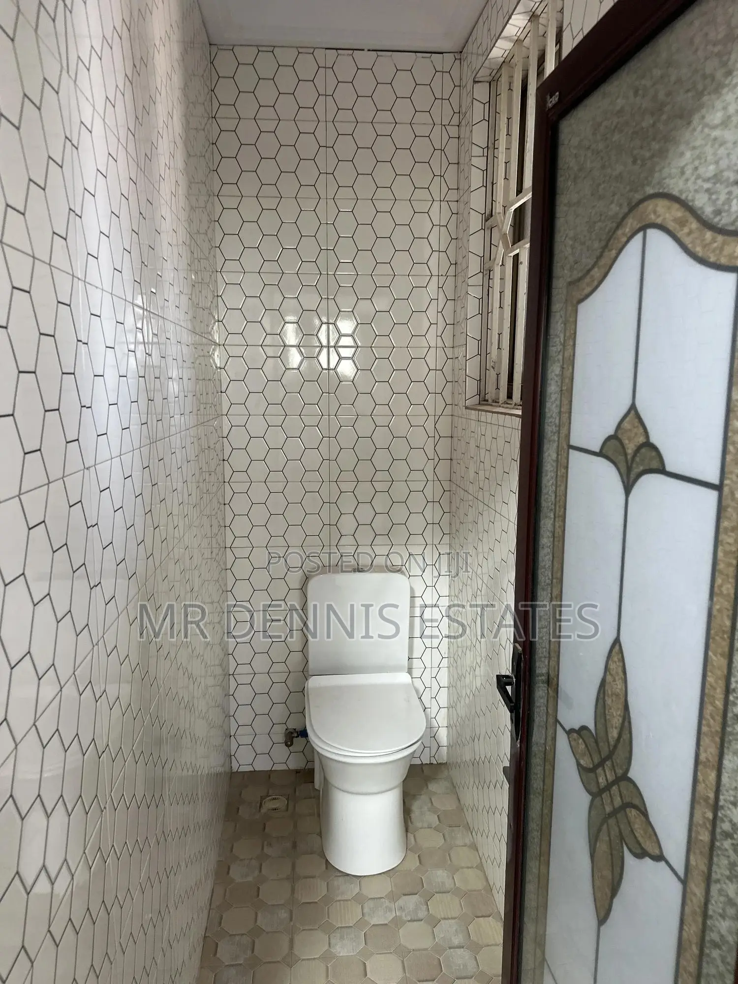 1bdrm Apartment in Westhills Mall for rent