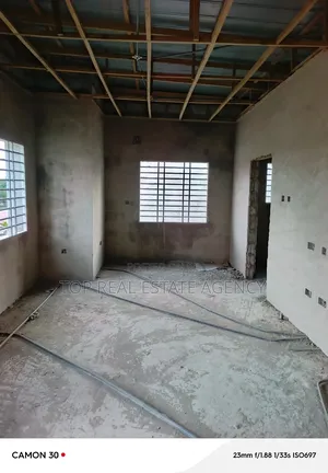 4bdrm Duplex in ,, Close To K. Boat, Dome for sale