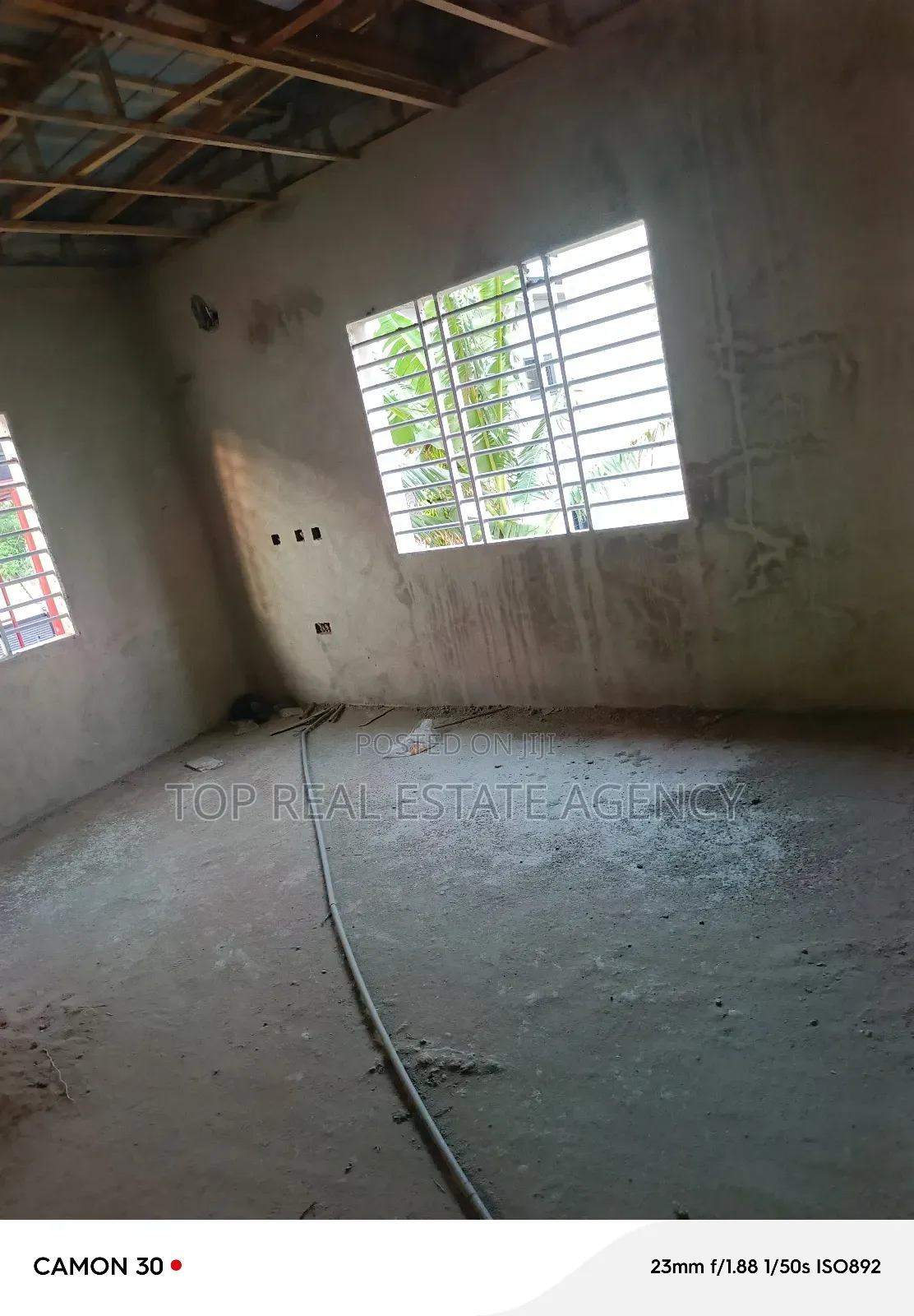 4bdrm Duplex in ,, Close To K. Boat, Dome for sale