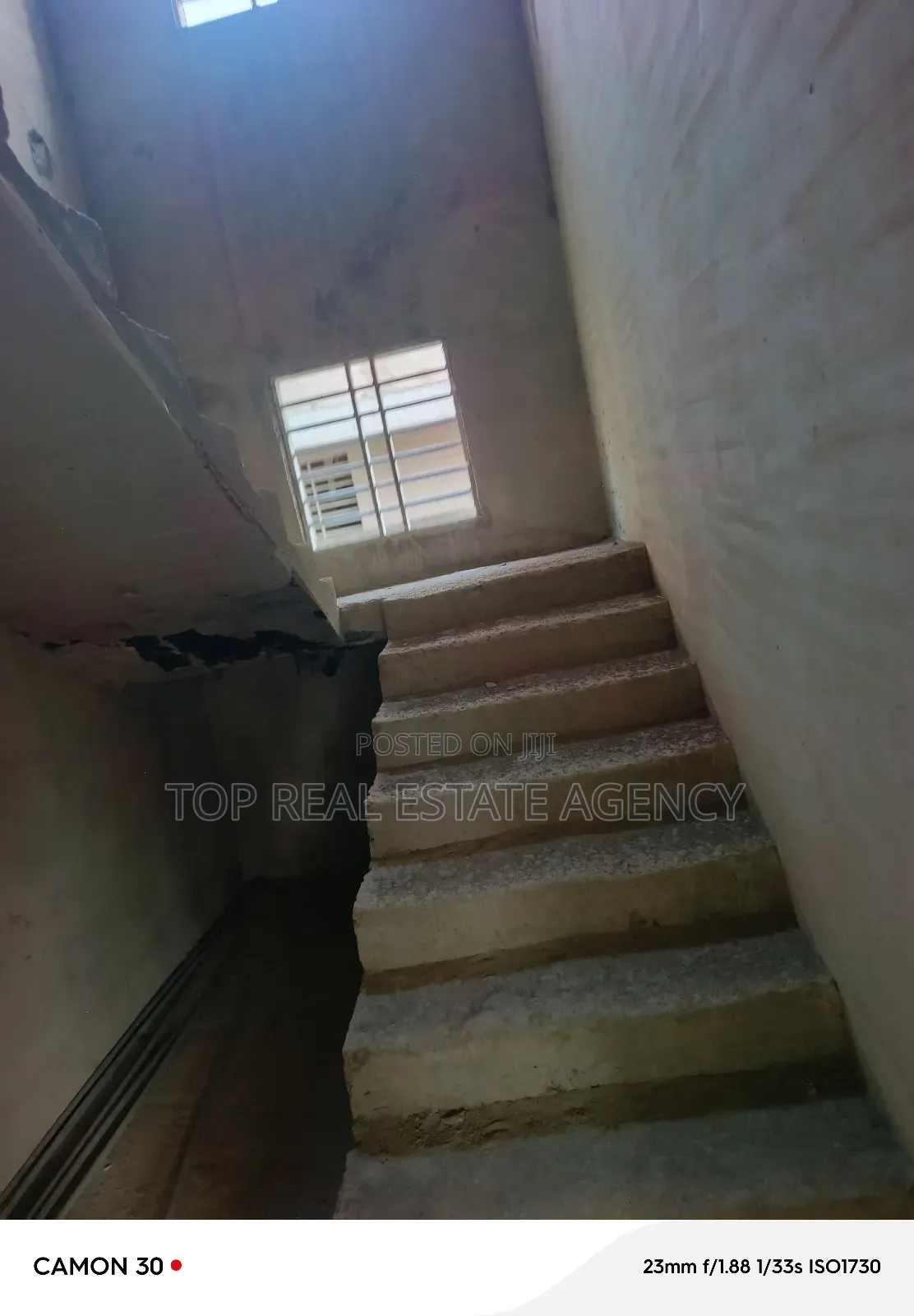 4bdrm Duplex in ,, Close To K. Boat, Dome for sale