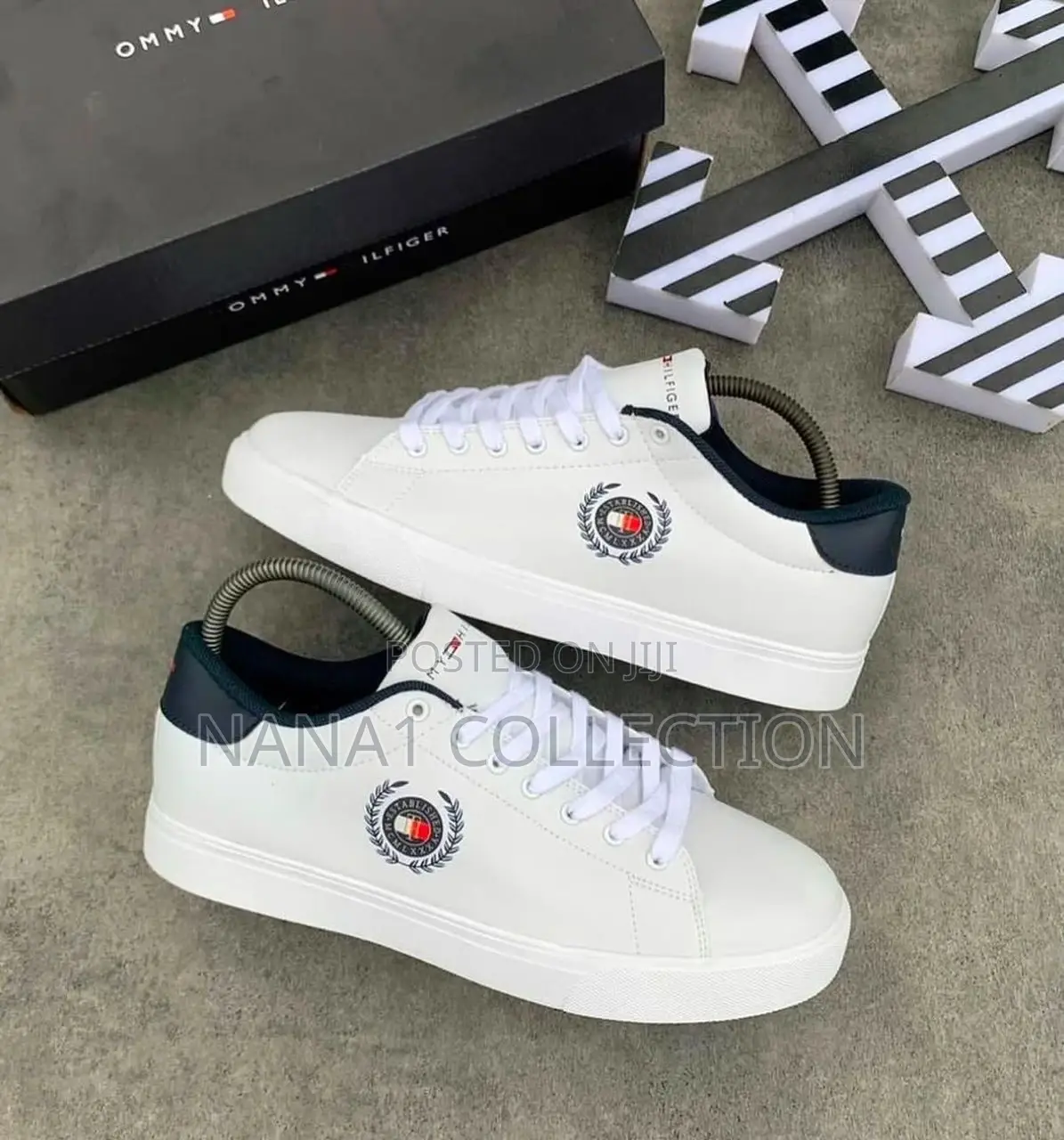 Tommy Hilfiger Men’S Varsity Logo Sneakers