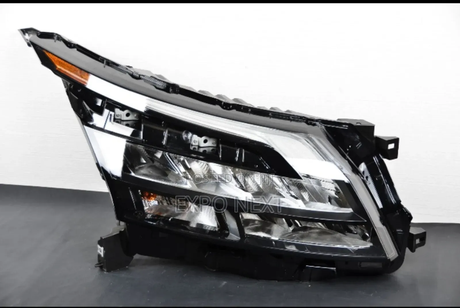 Nissan Pathfinder Halogen Headlight 2014-2016