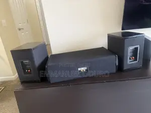 Definitive Technology Studiomonitor 350 (2) and Cs-8040hd Center