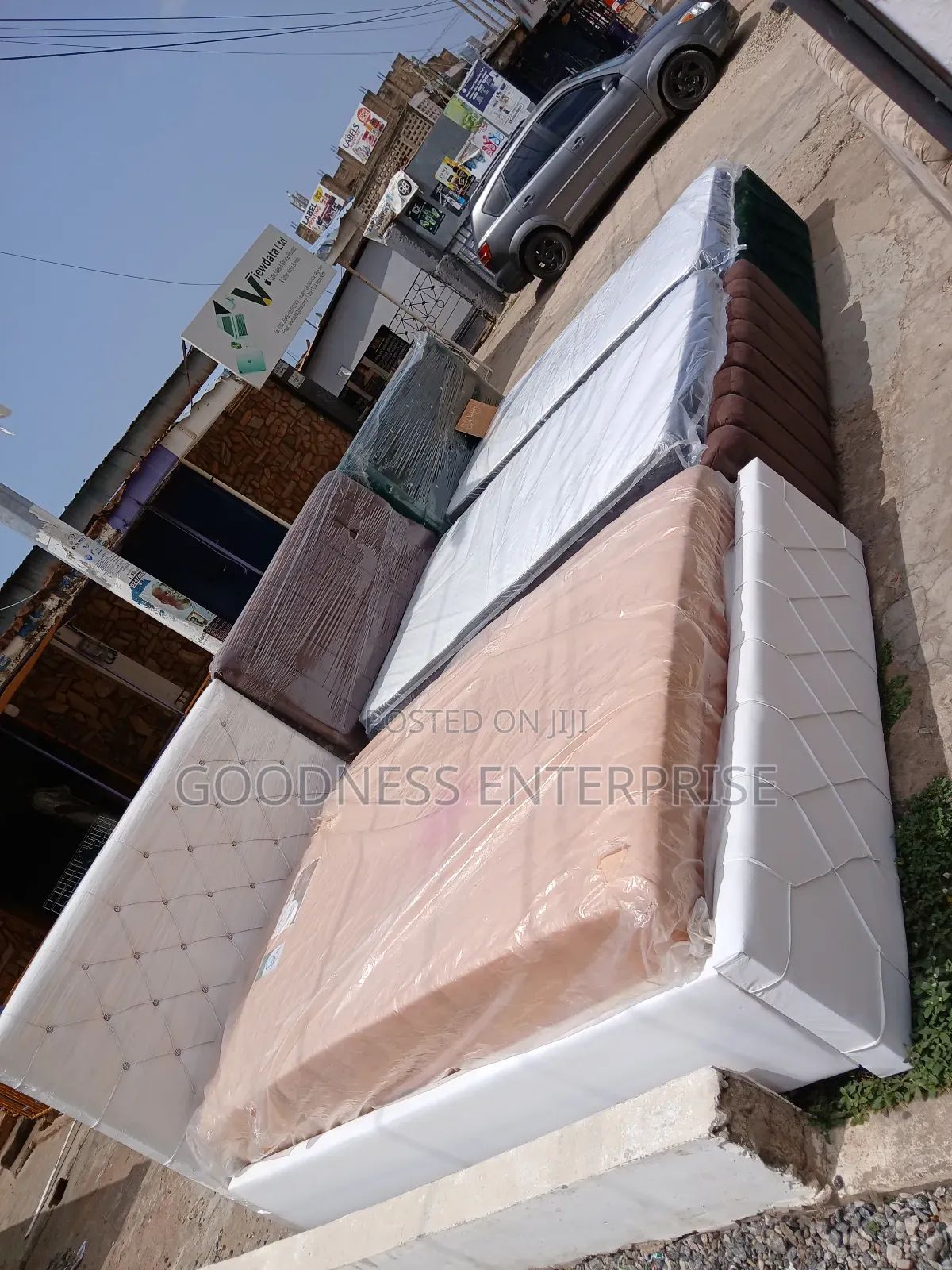 Double Bed With Mattress