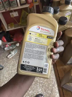 Total Quartz 900 Engine Oil