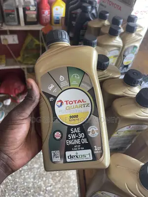 Total Quartz 900 Engine Oil