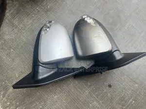 Toyota Matrix 2006 Mirror With Light
