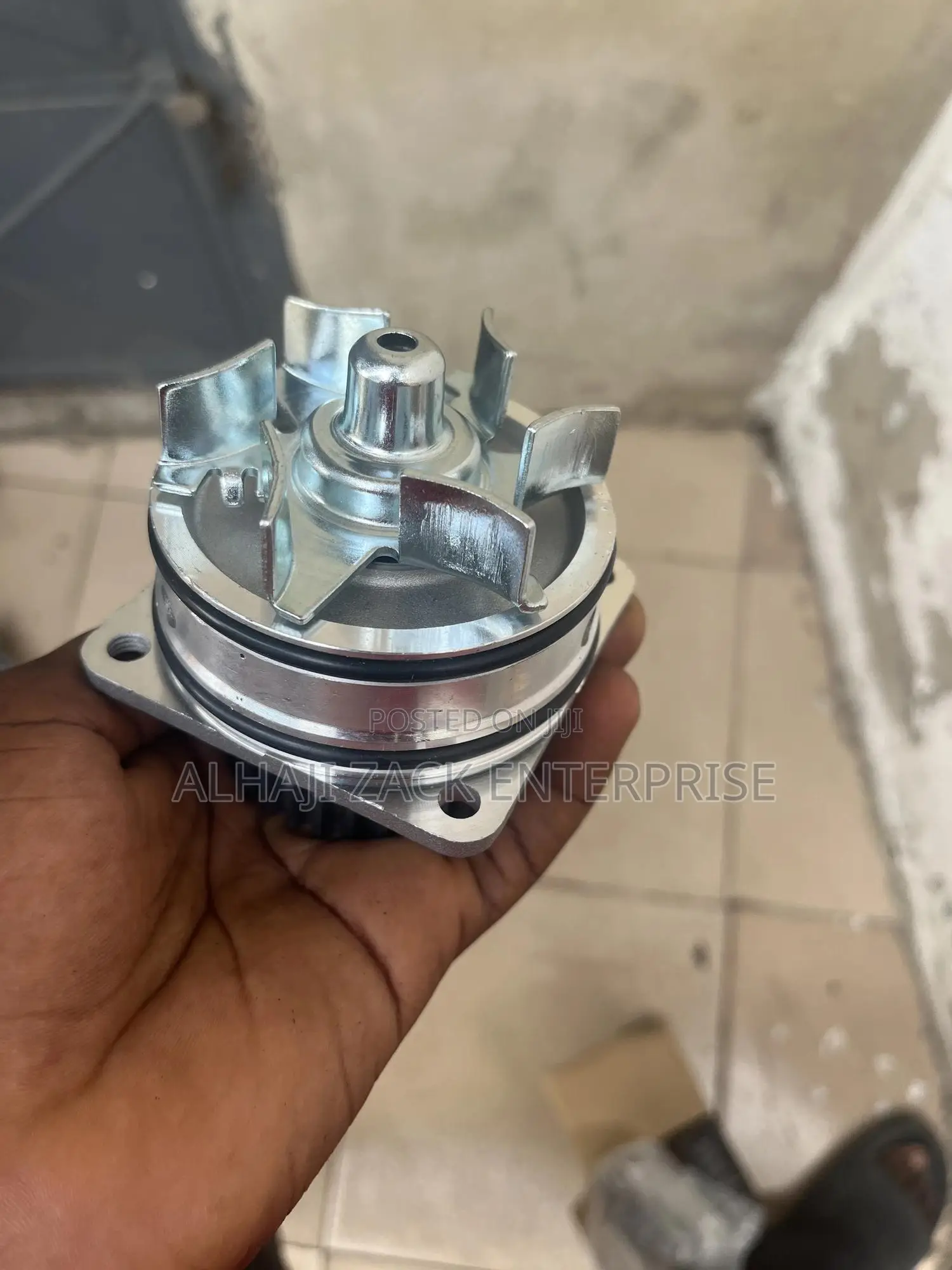 Nissan Pathfinder 1999 Water Pump