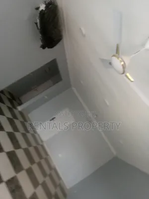 2bdrm Apartment in Lake Side Estate for rent