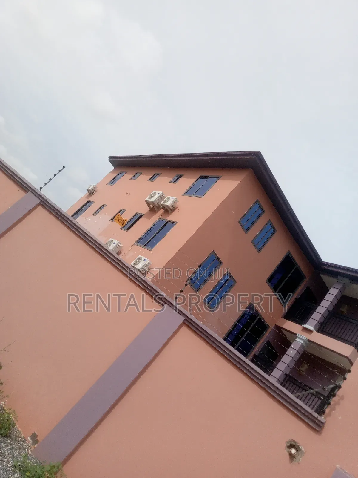 2bdrm Apartment in Lake Side Estate for rent