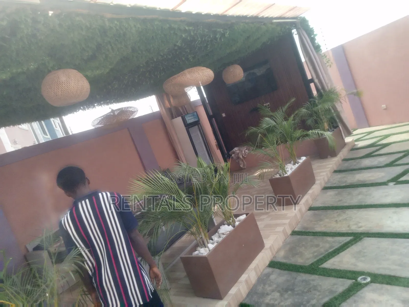 2bdrm Block of Flats in Lake Side Estate for rent