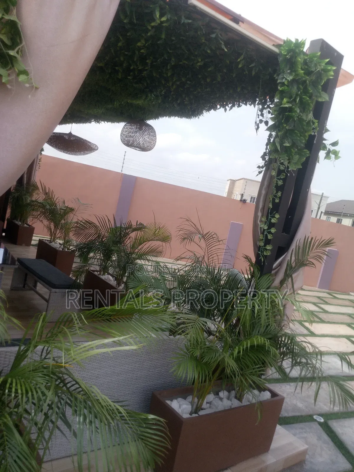 2bdrm Block of Flats in Lake Side Estate for rent