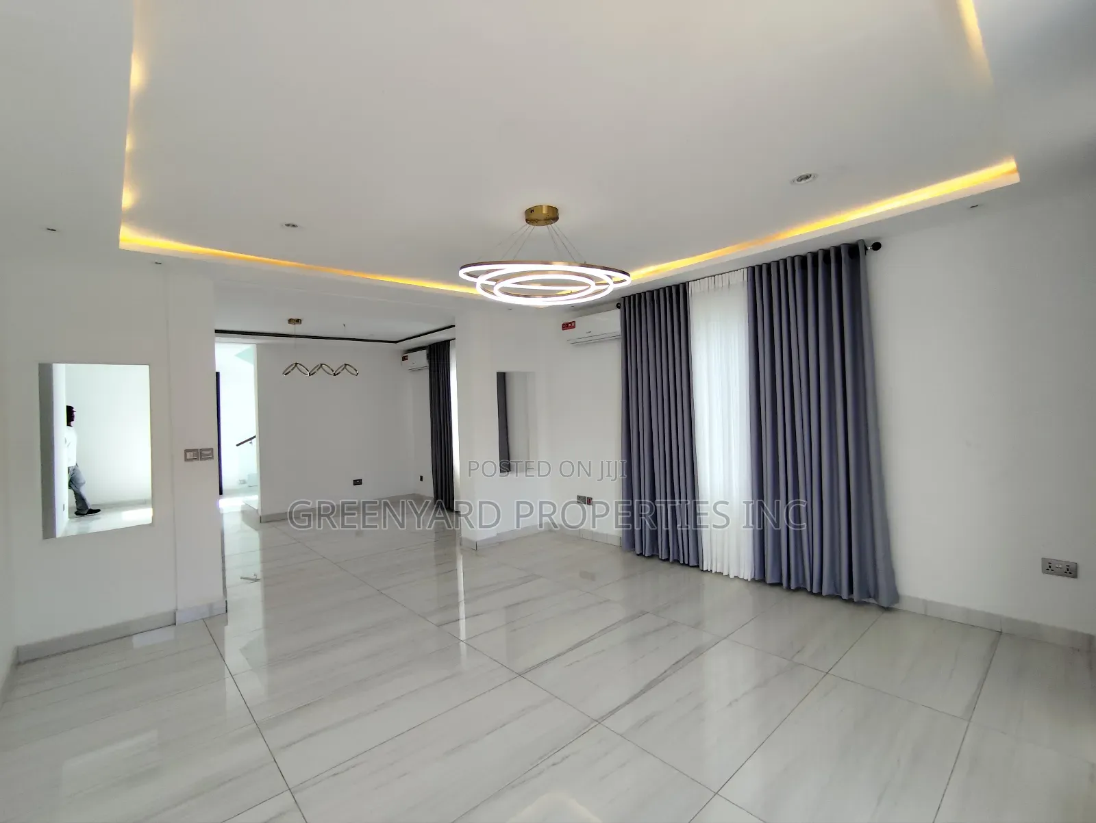 5bdrm Mansion in American House, East Legon for sale