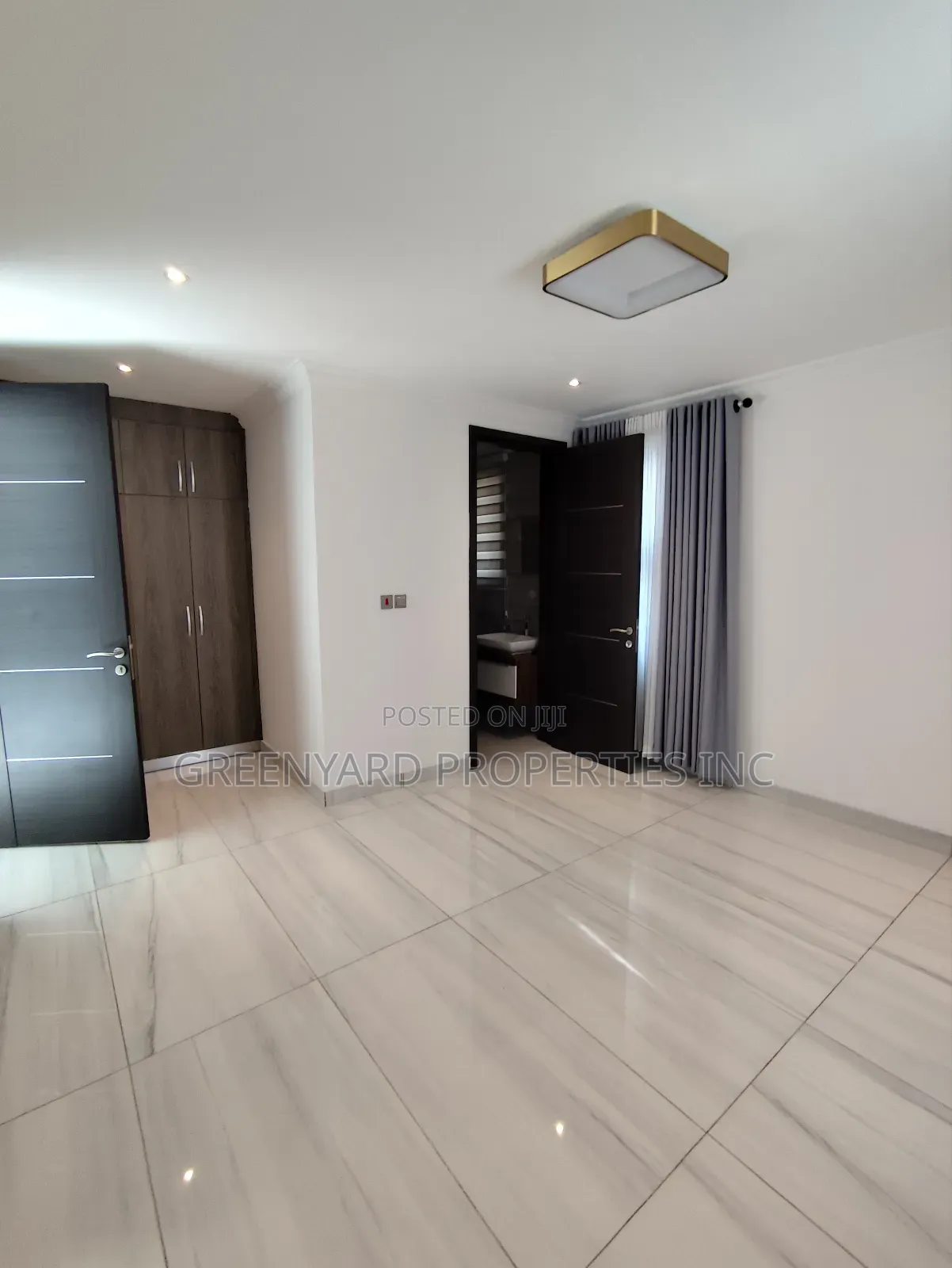 5bdrm Mansion in American House, East Legon for sale