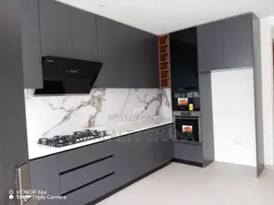 5bdrm House in Tema Metropolitan for sale