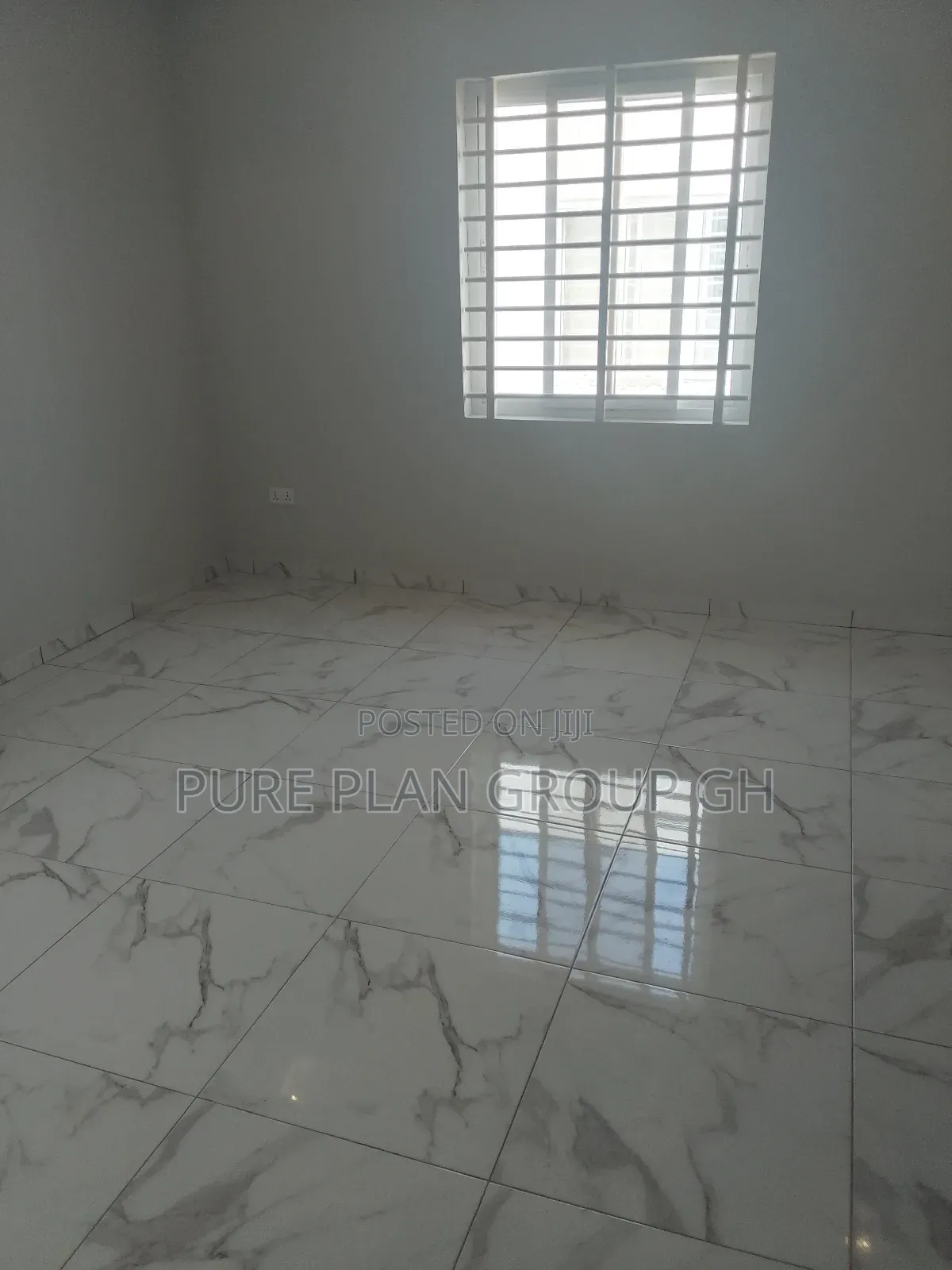 2bdrm Apartment in Abelemkpe, Lincoln School Area for rent