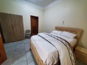 Furnished 2bdrm Apartment in School Junction for rent