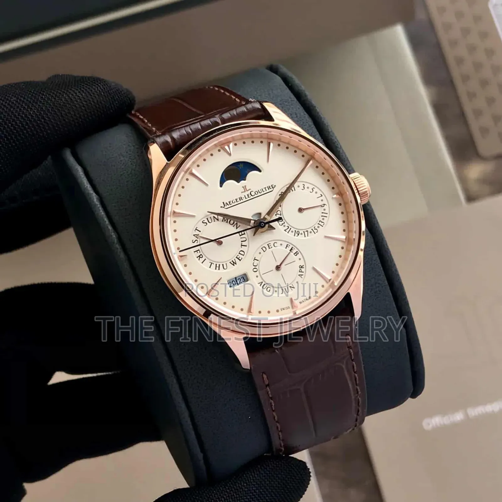 Jaeger-Lecoultremaster Ultra Automatic Men’S Watch