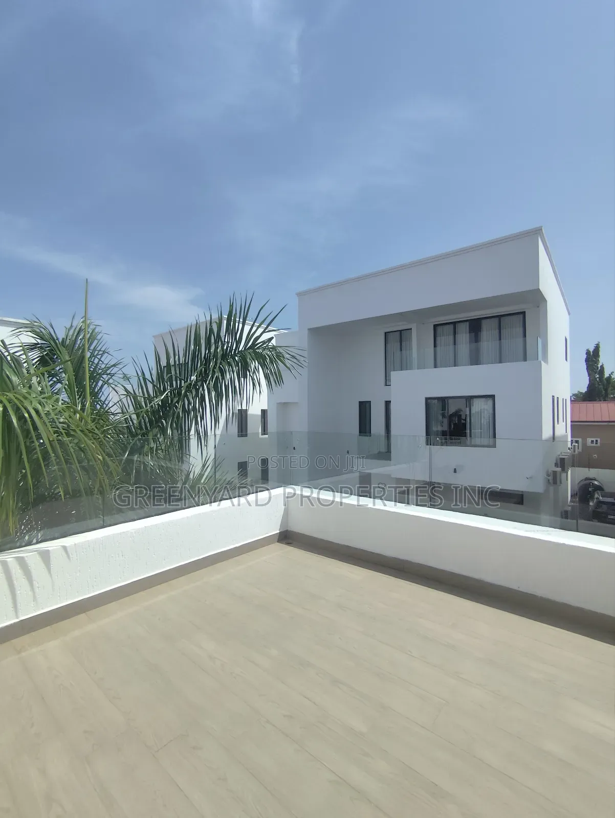 4bdrm Townhouse/Terrace in American House, East Legon for sale