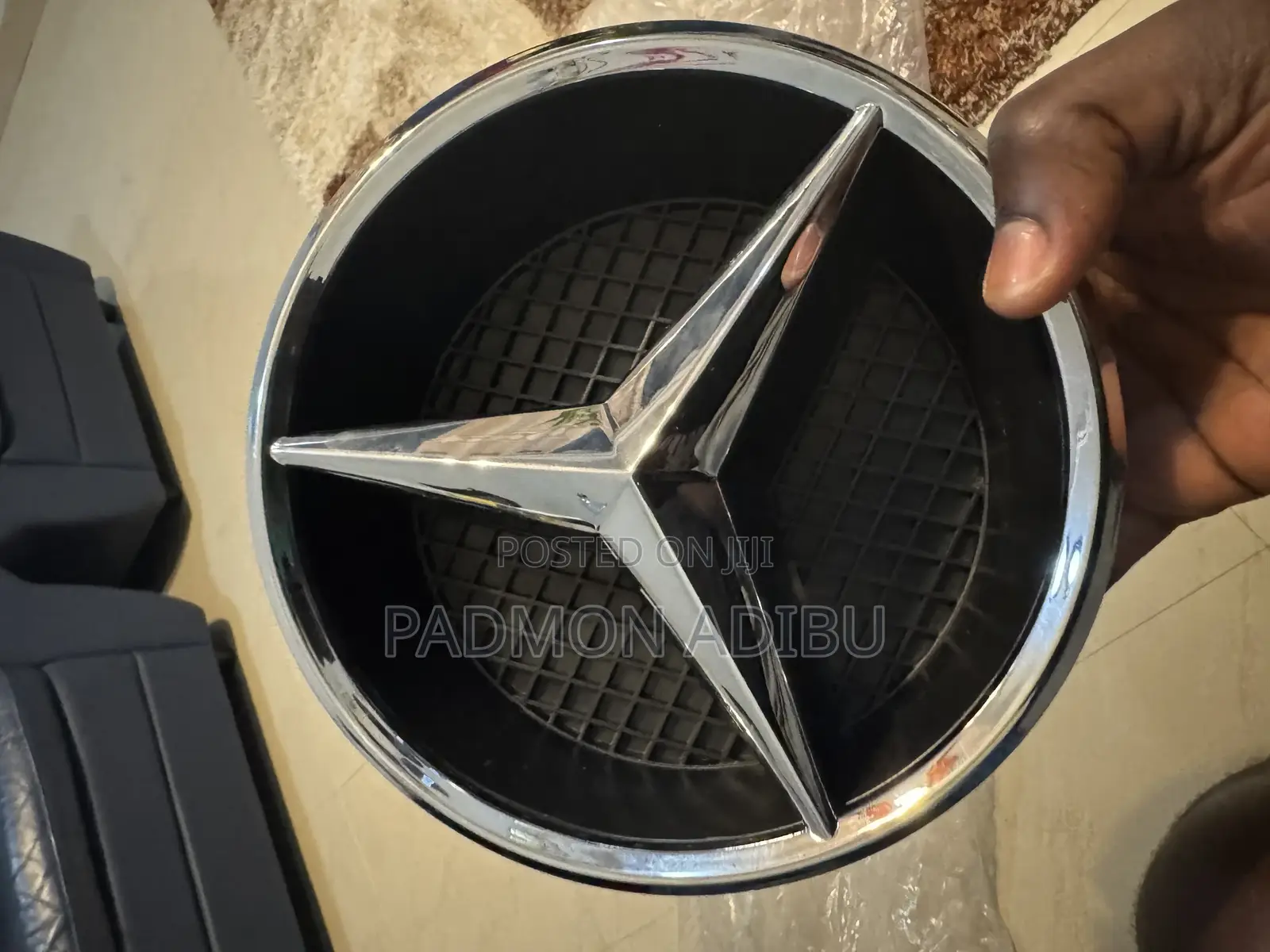 Benz Crown 2015 - 2018