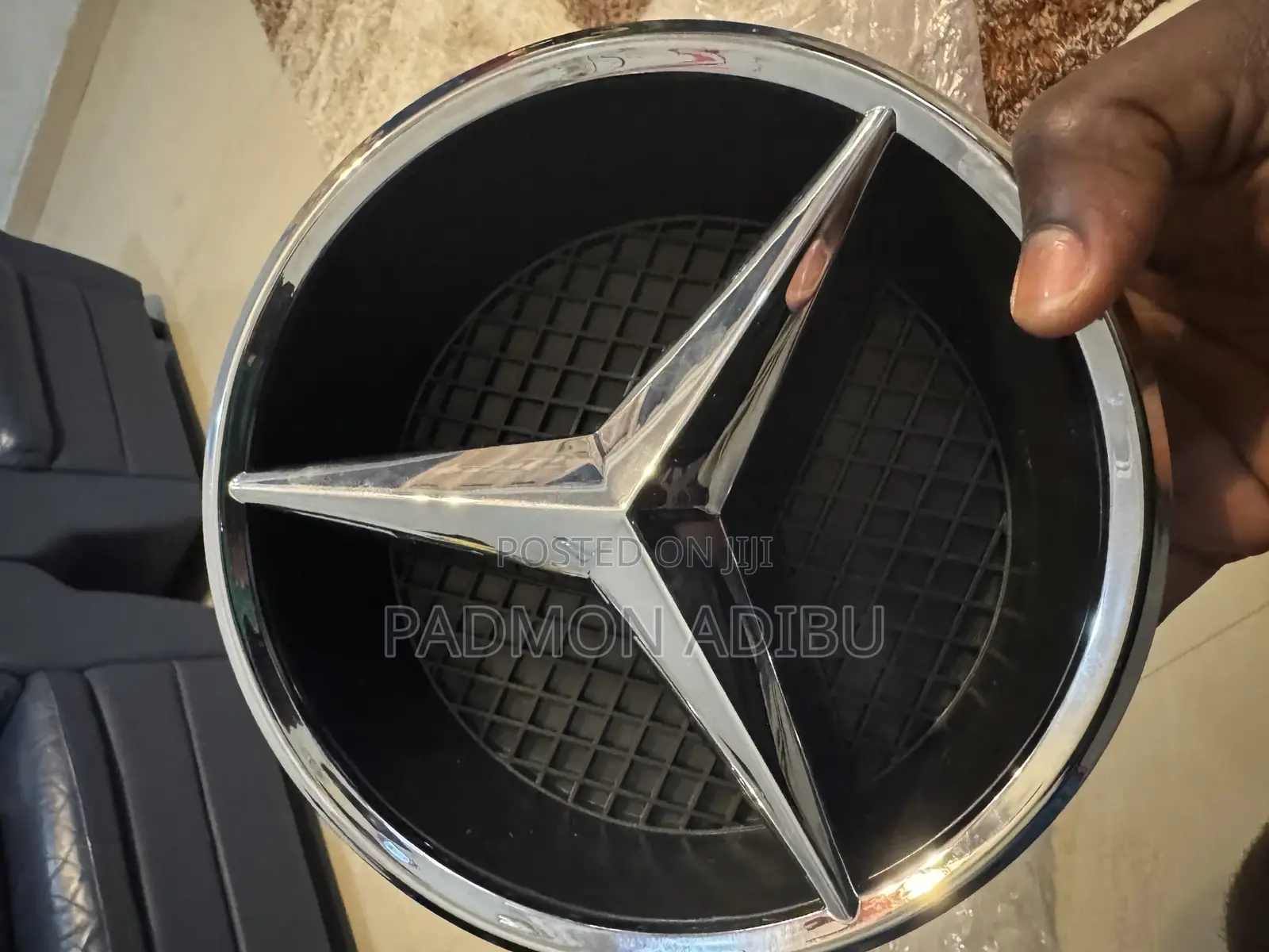 Benz Crown 2015 - 2018