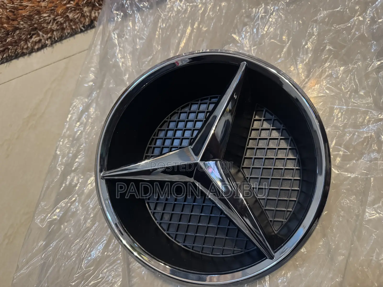 Benz Crown 2015 - 2018
