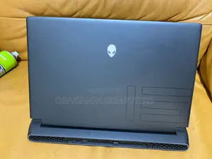 Laptop Dell Allenware M15 R5 16GB AMD Ryzen 9 SSD 1T